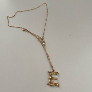 BRAND NEW gold E necklace